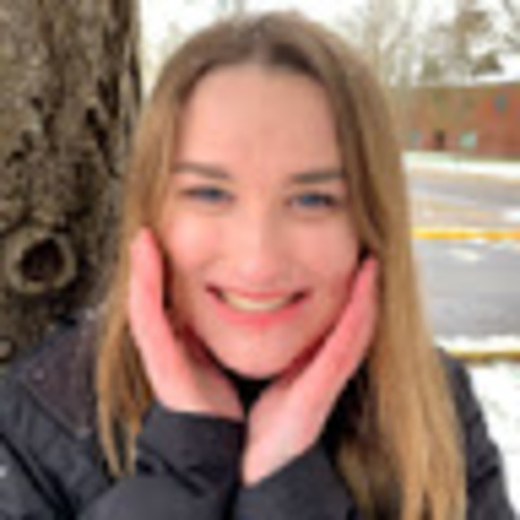 Meet your Posher, Sarah - Picture 1 of 1